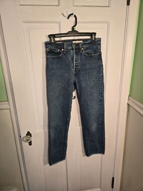 Levi's Women's Straight Leg Jeans – Dark Blue Denim Size 27